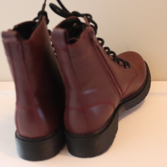 Time and Tru Combat style boots Lace and side zip reddish brown Size 6 - Picture 11 of 12